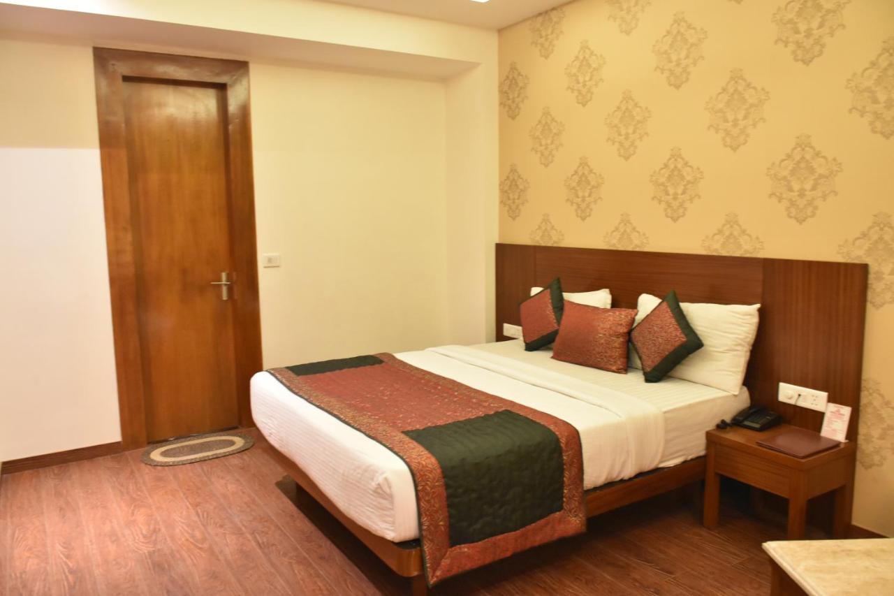 Hotel Lohias Delhi Airport Nowe Delhi Zewnętrze zdjęcie