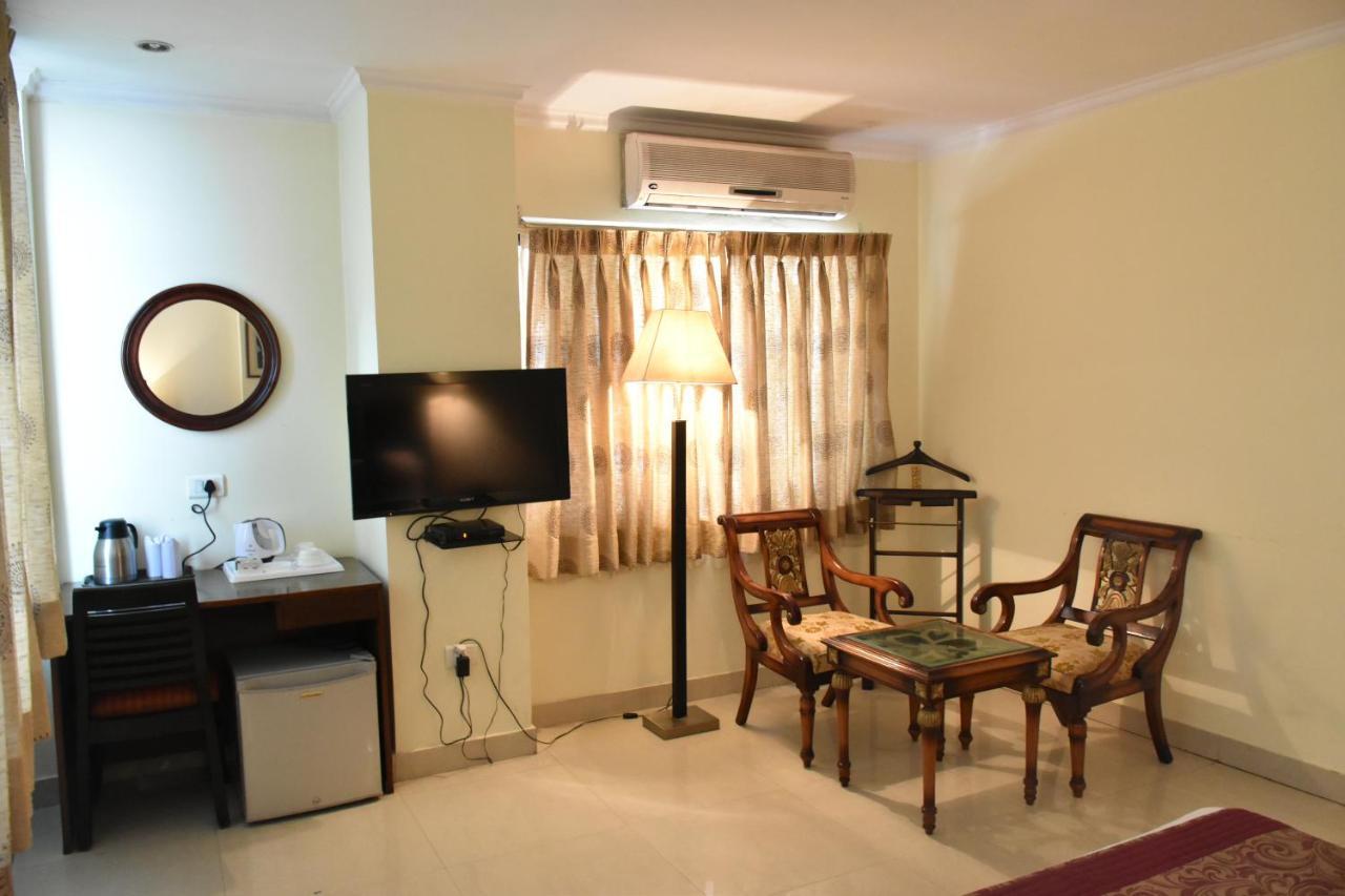 Hotel Lohias Delhi Airport Nowe Delhi Zewnętrze zdjęcie