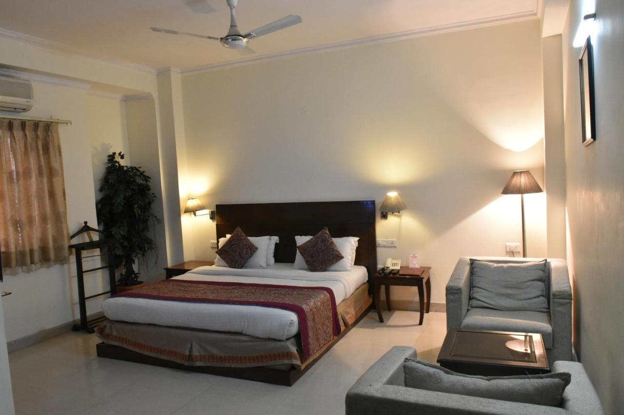 Hotel Lohias Delhi Airport Nowe Delhi Zewnętrze zdjęcie