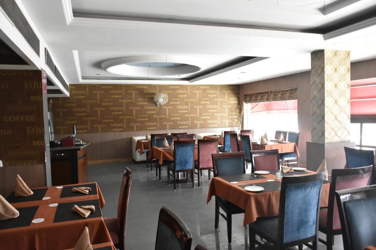 Hotel Lohias Delhi Airport Nowe Delhi Zewnętrze zdjęcie
