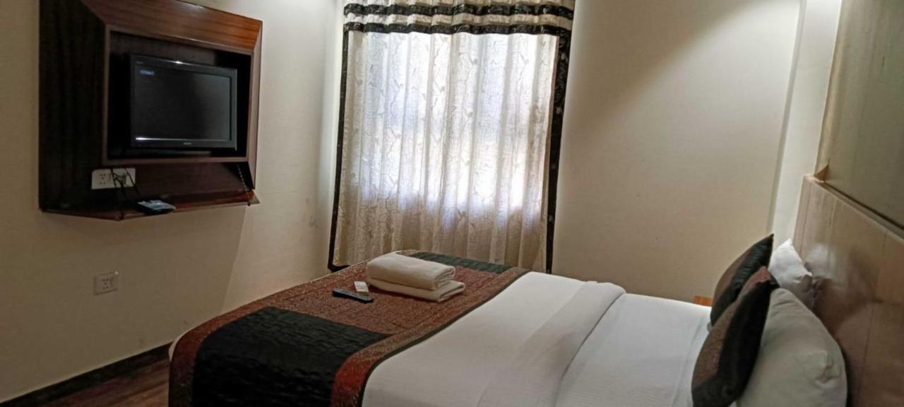 Hotel Lohias Delhi Airport Nowe Delhi Zewnętrze zdjęcie